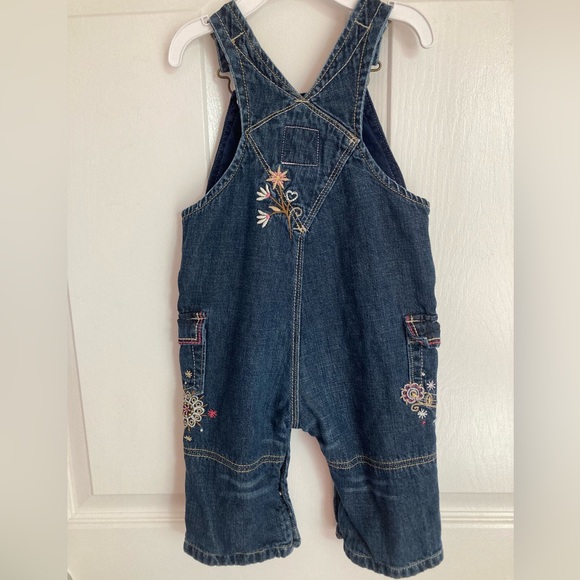 Baby Gap embroidered overalls, 6-12 months - Picture 5 of 7